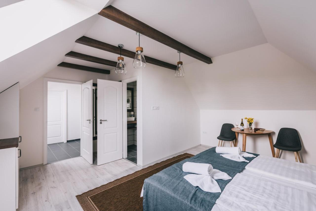 Hotel Fata Birtok Nemesgulács Esterno foto
